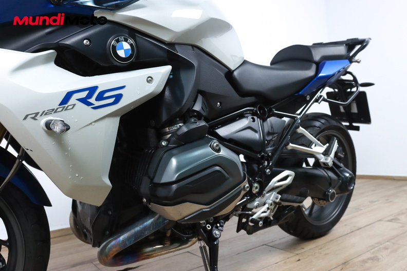 Motorbike image 9