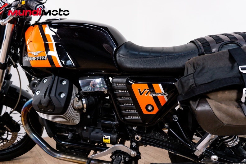 Motorbike image 8