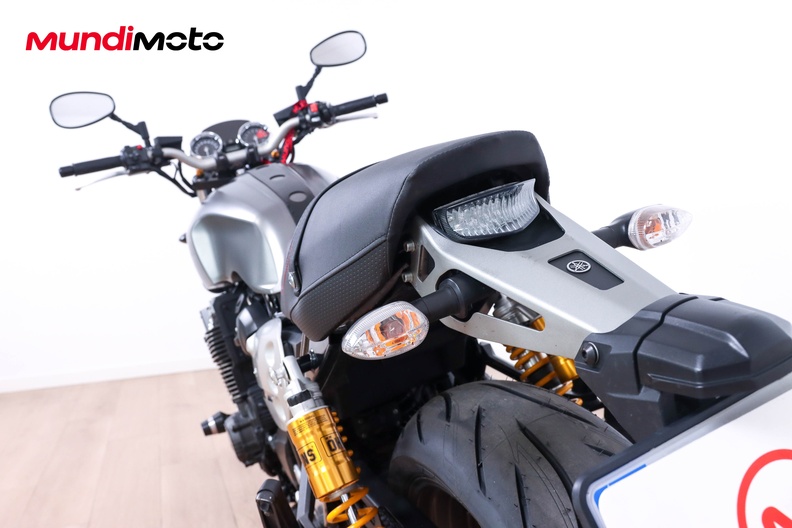 Motorbike image 8