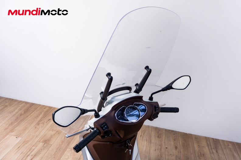 Motorbike image 10
