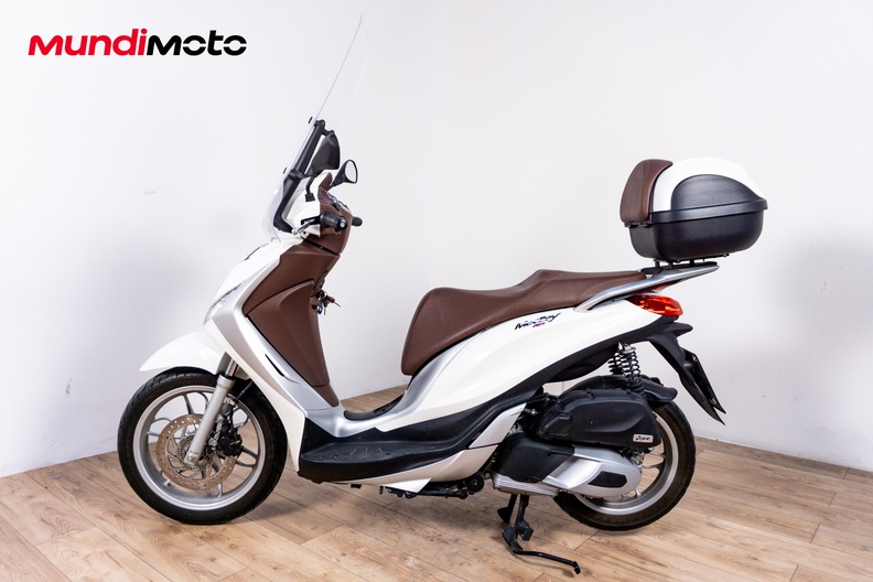Motorbike image 5