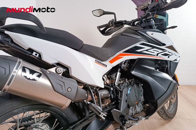 Motorbike image 3