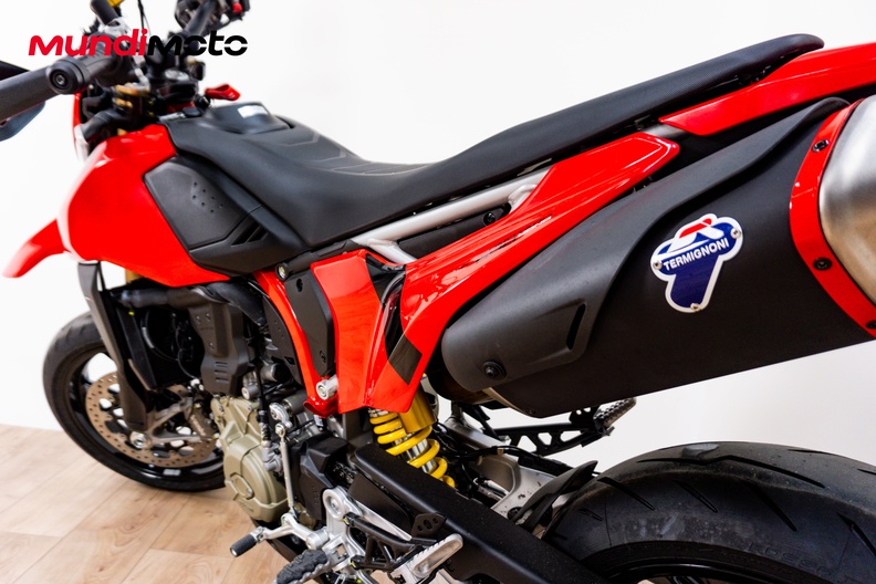 Motorbike image 8