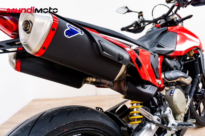 Motorbike image 3