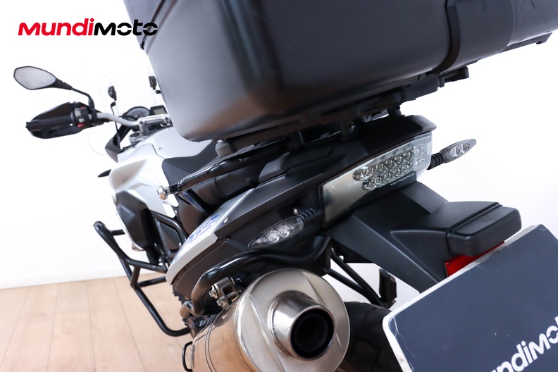 Motorbike image 9