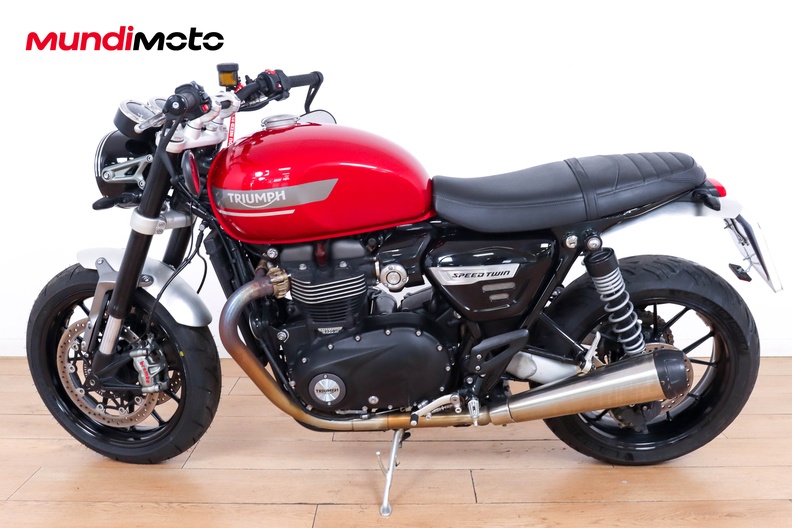 Motorbike image 5