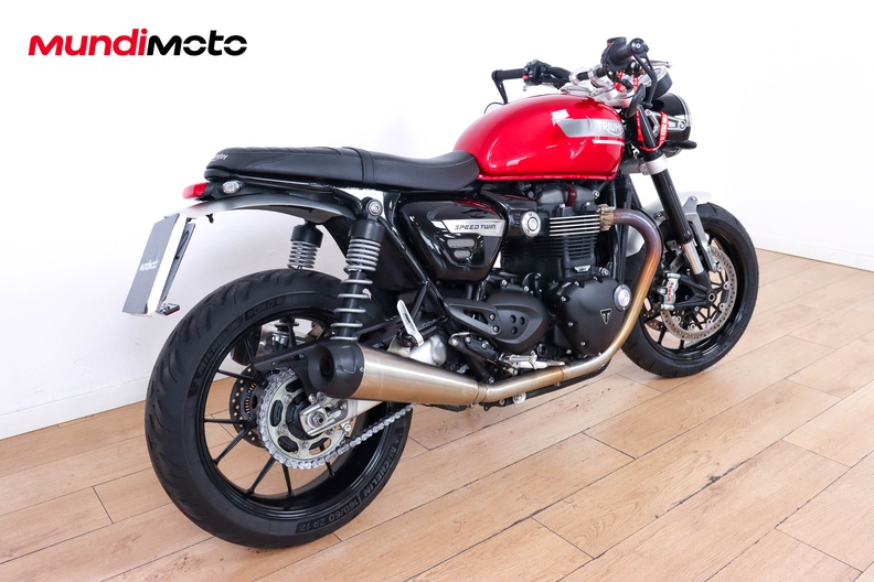 Motorbike image 2