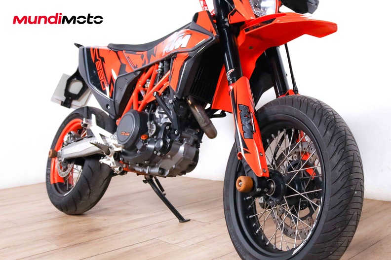 Motorbike image 13