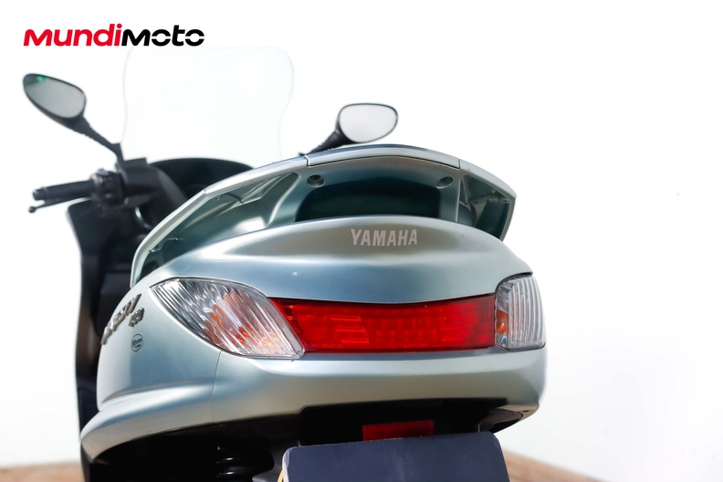 Motorbike image 9