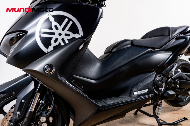 Motorbike image 9