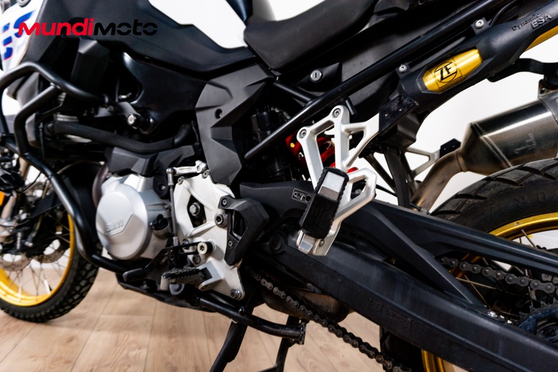 Motorbike image 8