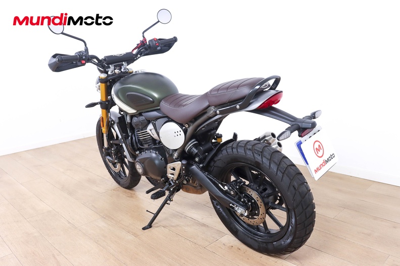 Motorbike image 6