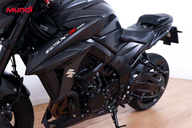 Motorbike image 8