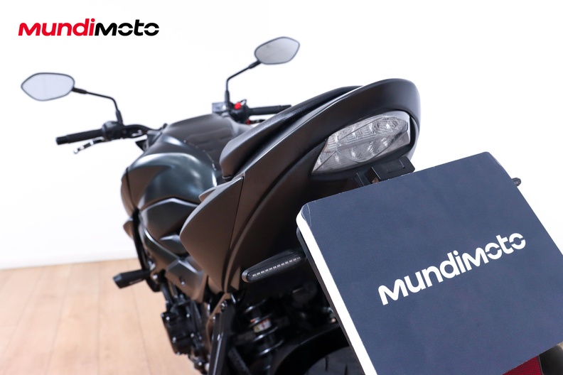 Motorbike image 9