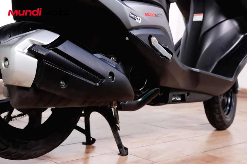 Motorbike image 3