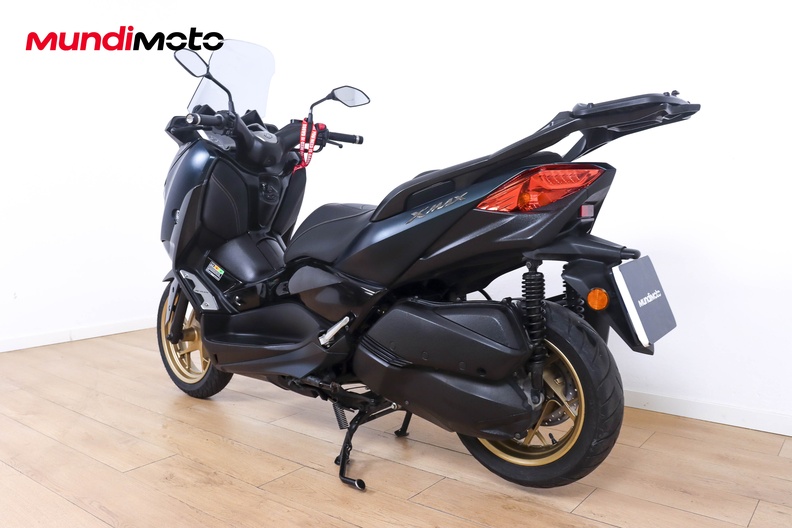 Motorbike image 6