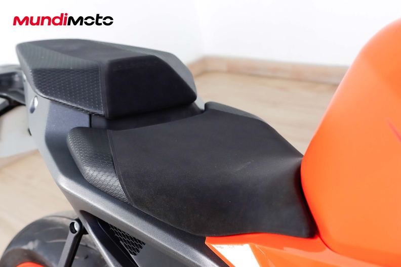 Motorbike image 13