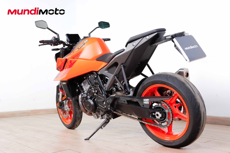 Motorbike image 6