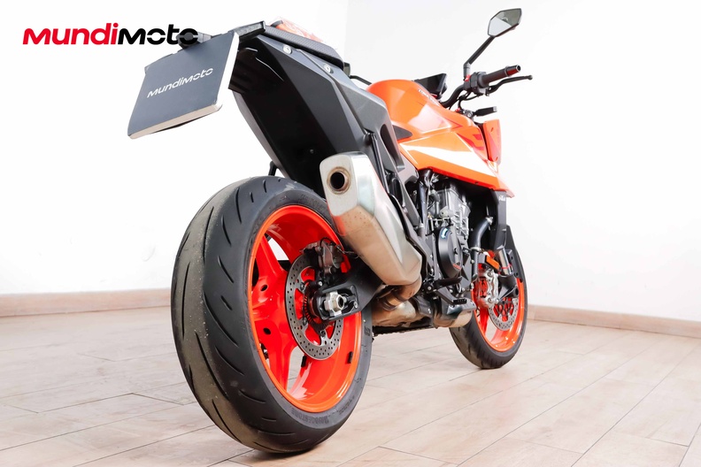 Motorbike image 2
