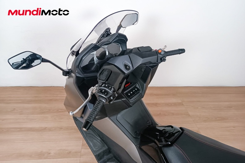 Motorbike image 10