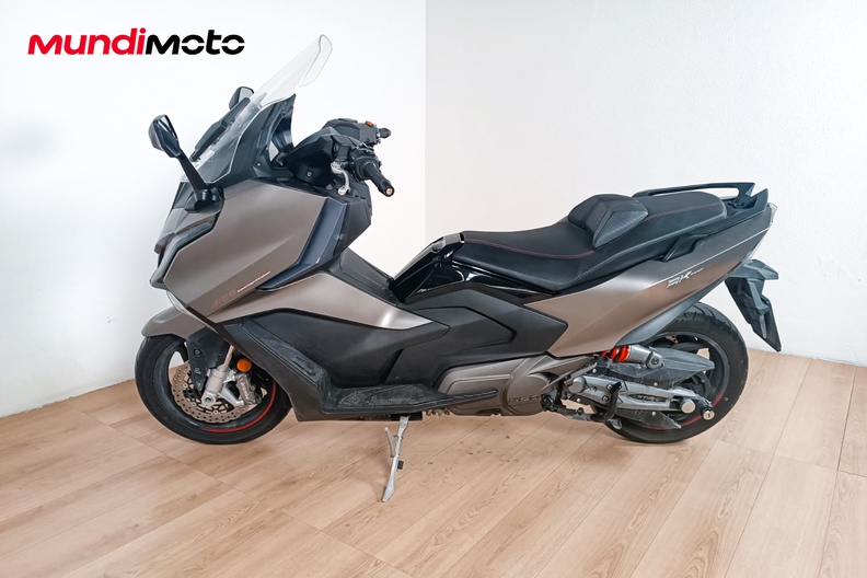 Motorbike image 5