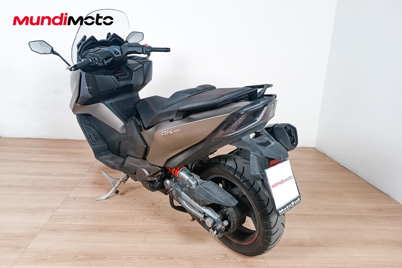 Motorbike image 7