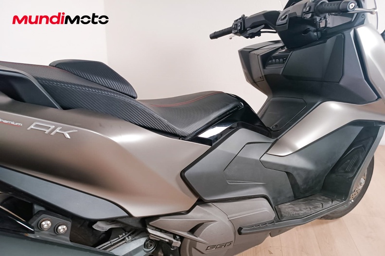 Motorbike image 3