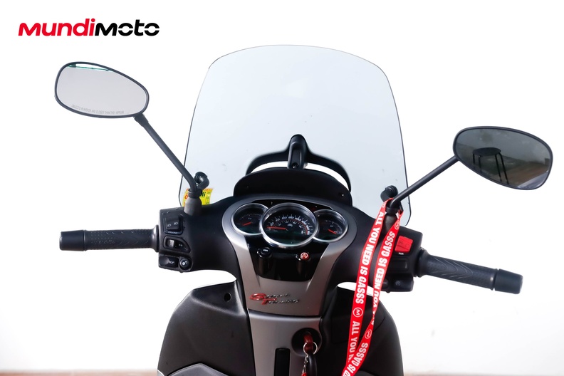 Motorbike image 10