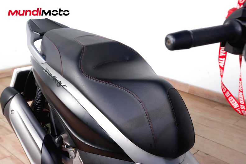 Motorbike image 12