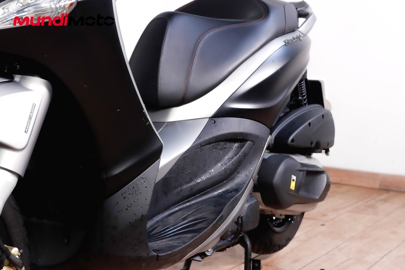Motorbike image 8