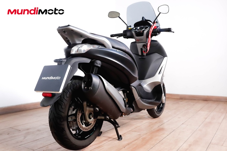 Motorbike image 2