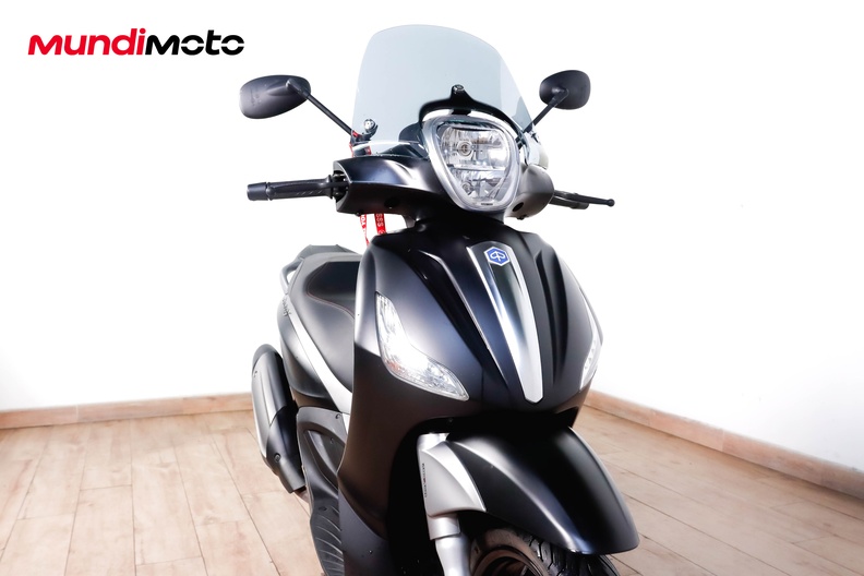 Motorbike image 4