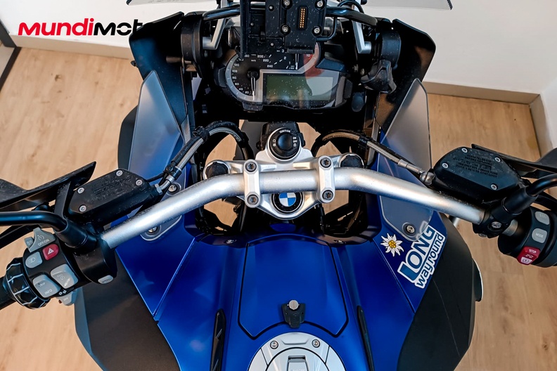Motorbike image 10
