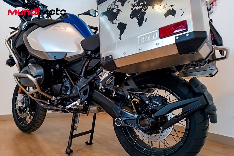 Motorbike image 8