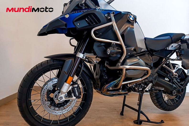 Motorbike image 9