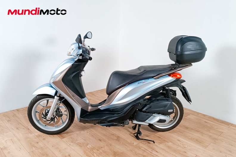 Motorbike image 5