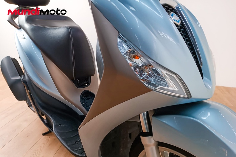 Motorbike image 4