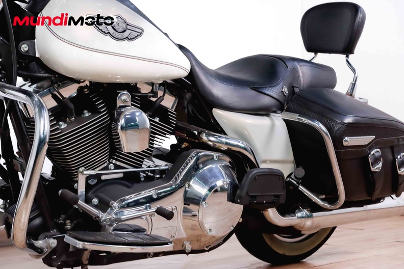 Motorbike image 8