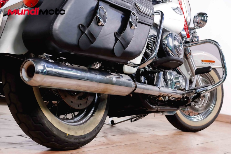 Motorbike image 3