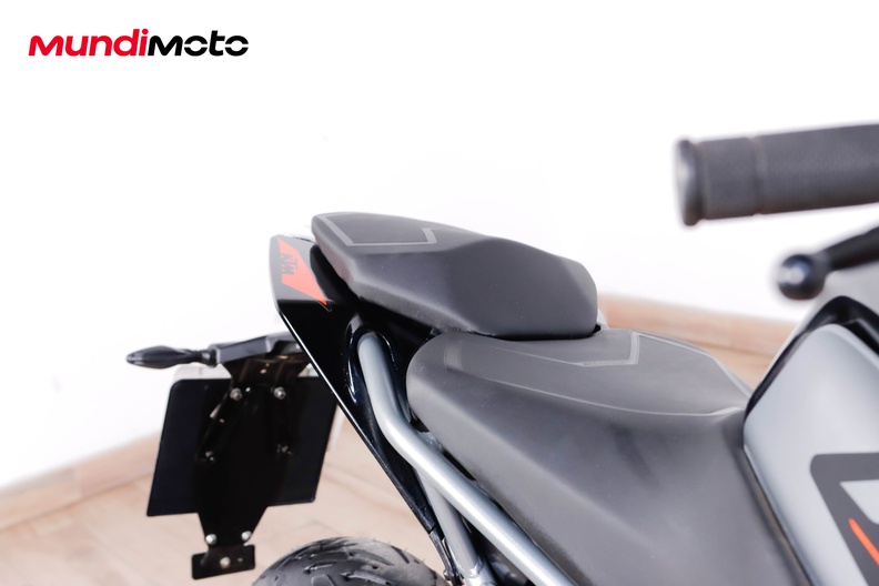 Motorbike image 13