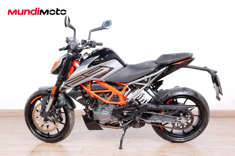 Motorbike image 5