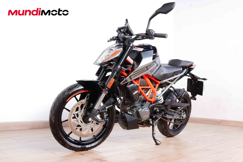Motorbike image 7