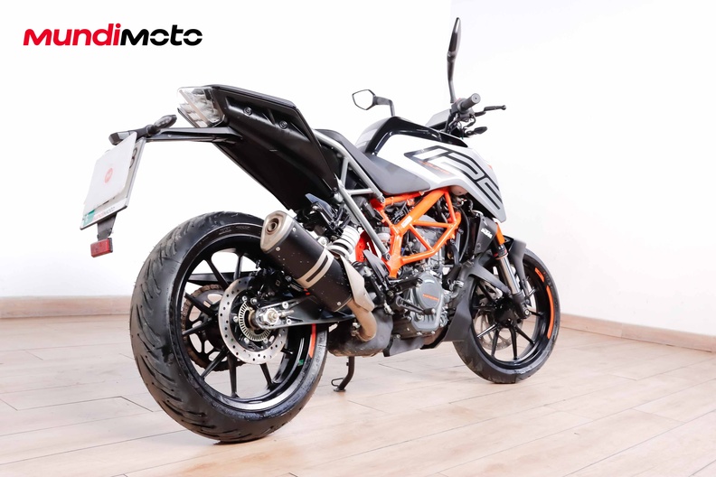 Motorbike image 2