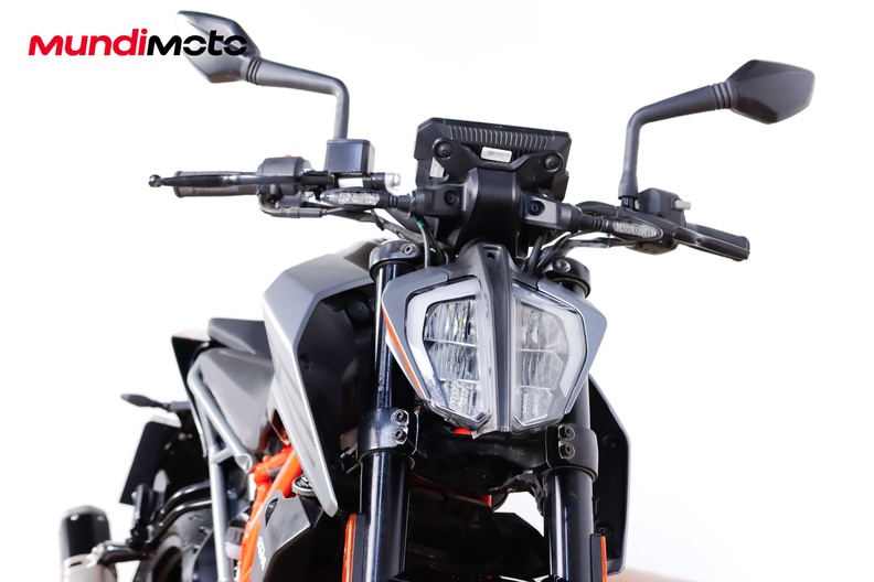 Motorbike image 4