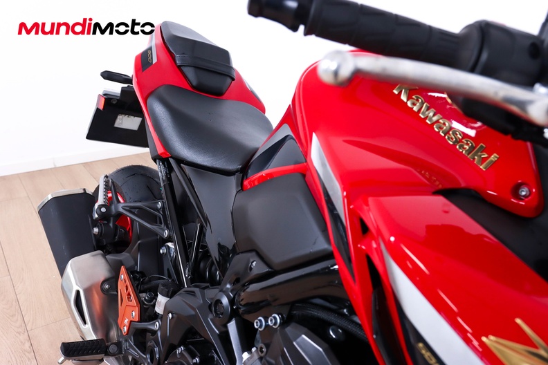 Motorbike image 13