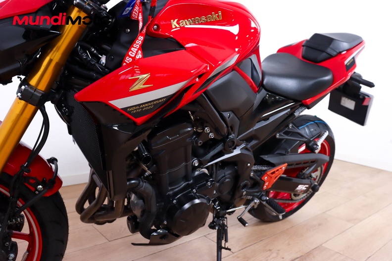 Motorbike image 8
