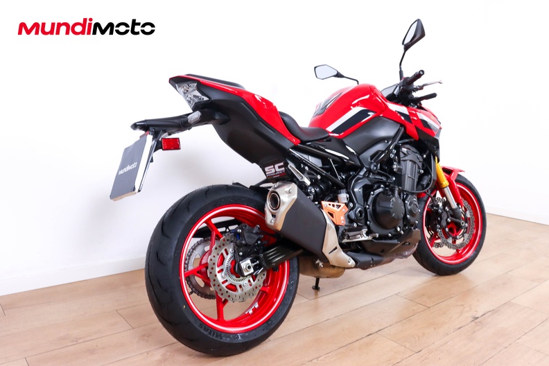 Motorbike image 2