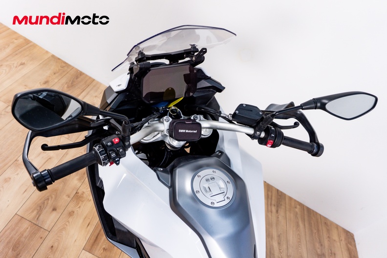 Motorbike image 10