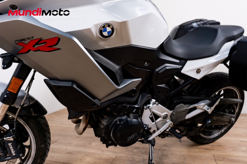 Motorbike image 9
