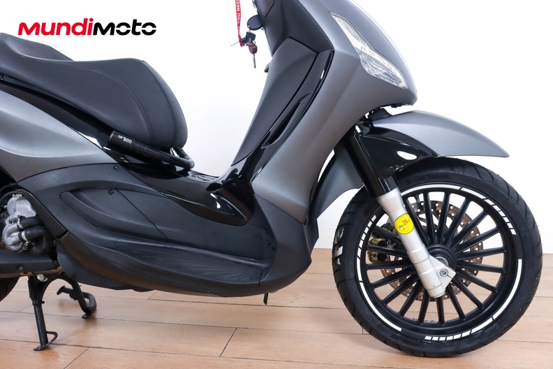 Motorbike image 13